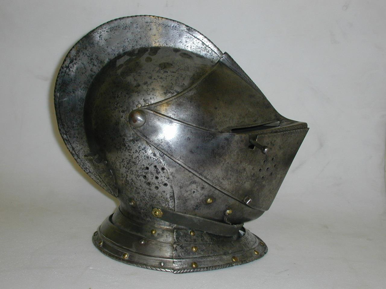 Download image | Close Helmet | York Museums Trust