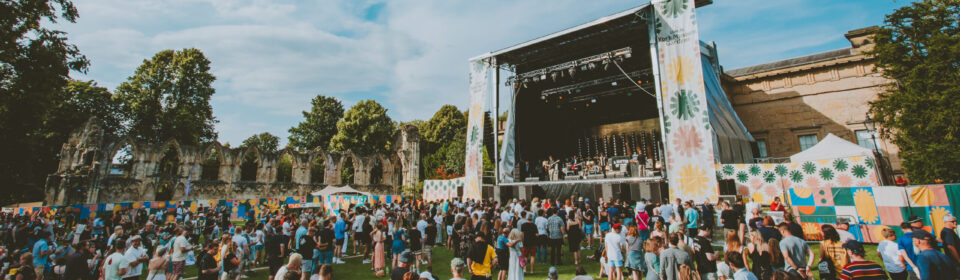 Futuresound: Richard Hawley in York Museum Gardens